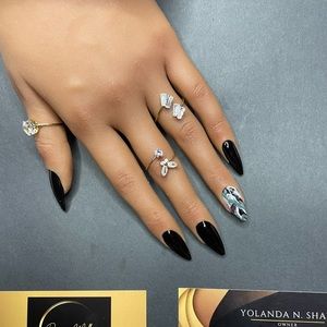 Black marble set